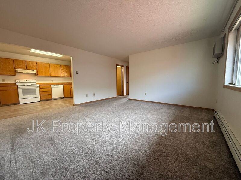 3532 11th Ave S #10 - Photo 6 of 18