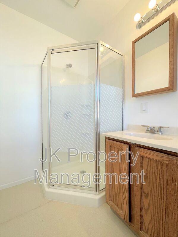 1500 Smelter Ave Ne #3 - Photo 6 of 7