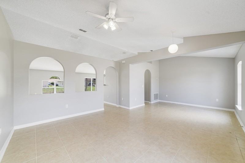 529 Peace Dr - Photo 2 of 22