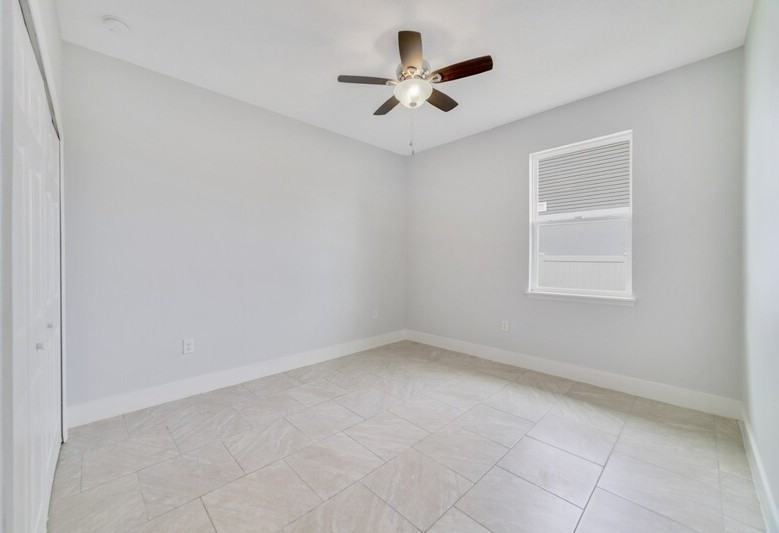 128 Willow Dr - Photo 5 of 11