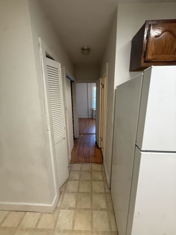 40 Parkwood St - Photo 4 of 12