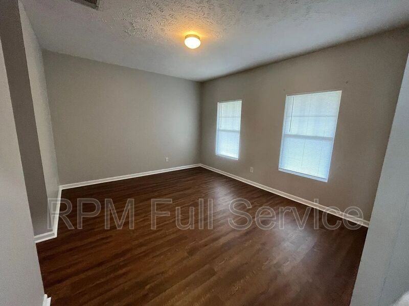 7804 Oakfield Grv - Photo 2 of 50