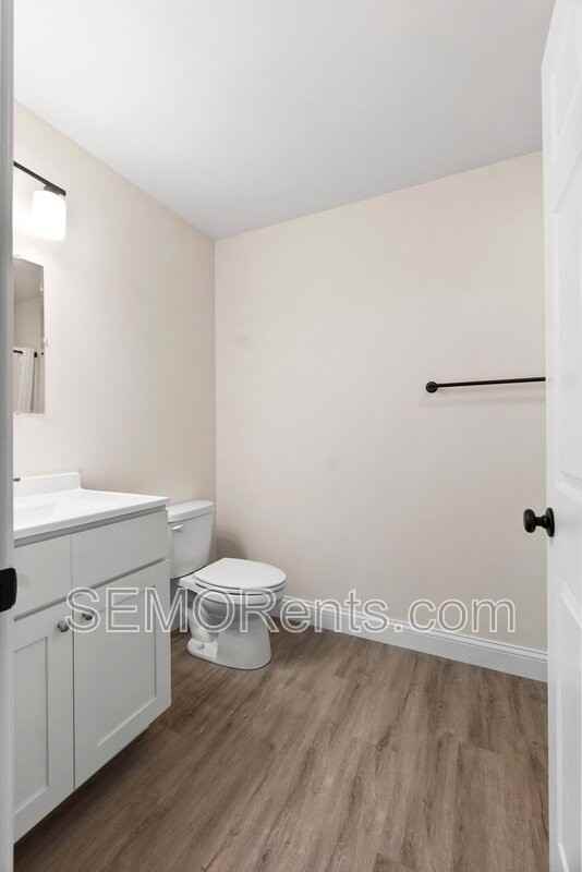 222 Coles Hl - Photo 2 of 7