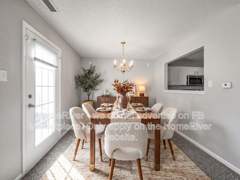 4363 Fullwood Ct - Photo 4 of 26