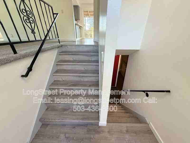 869 Meadowlawn Dr Se - Photo 4 of 39