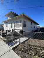 featured image of 2414 Reed Ave