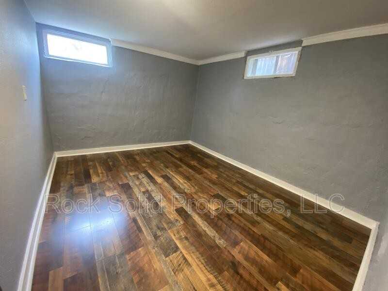 2414 Reed Ave - Photo 7 of 13