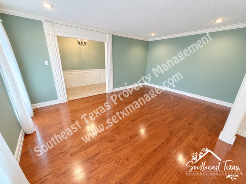 6030 Zenith St - Photo 3 of 28