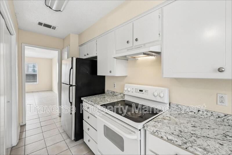 1008 Bland Dr - Photo 4 of 19