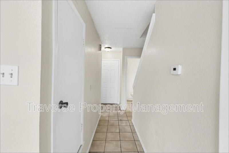 1008 Bland Dr - Photo 6 of 19
