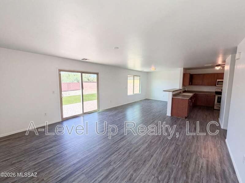 935 W Placita Canalito - Photo 2 of 17
