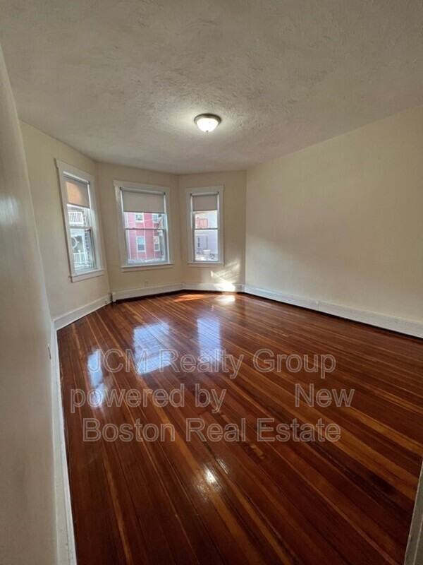 117 Harrishof St - Photo 5 of 9