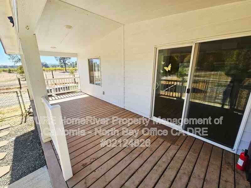 10590 East Rd - Photo 3 of 12