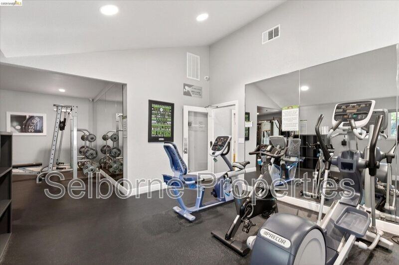 660 Canyon Oaks Dr #B - Photo 7 of 29