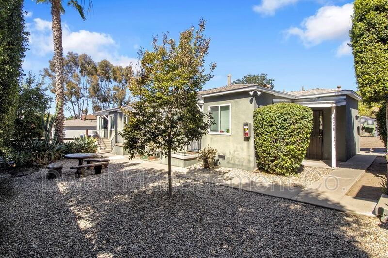4915 Guava Ave #B - Photo 4 of 11