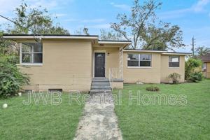 featured image of 1288 W 28th St