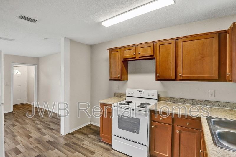1288 W 28th St - Photo 2 of 23