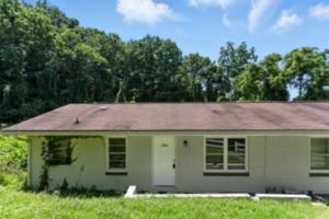 featured image of 1300 Windsor Ave