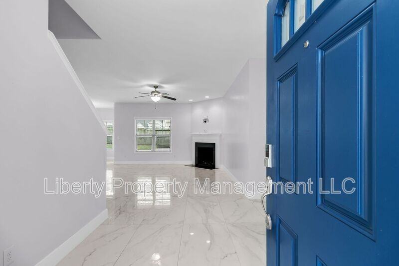 524 Century Dr - Photo 2 of 18