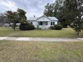 featured image of 5118 Newton Dr Ne