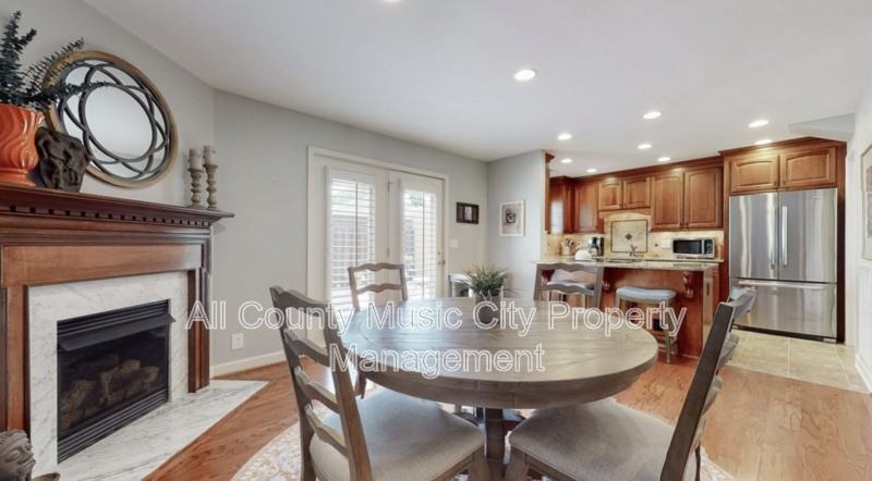 8207 Sawyer Brown Rd #J7 - Photo 5 of 9