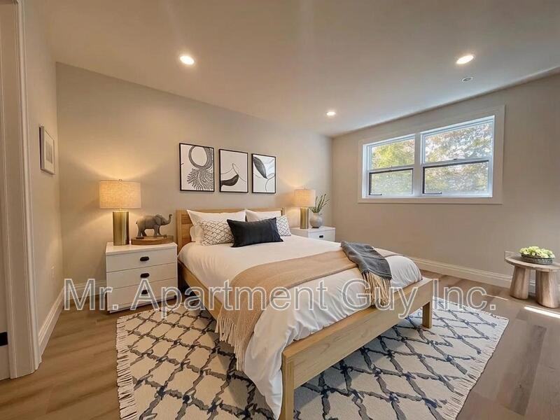 34 Moore Ave N - Photo 5 of 18
