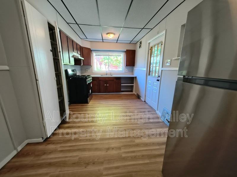 50 N 7th St - Photo 3 of 13
