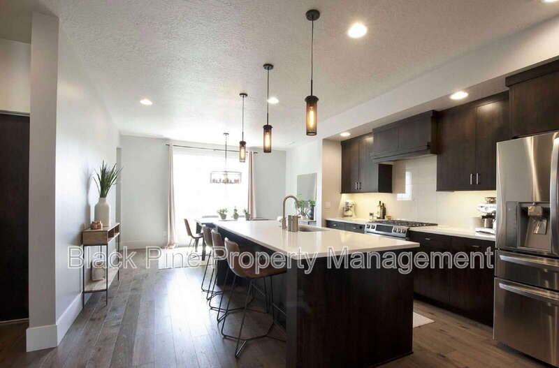 3755 E Parkcenter Blvd - Photo 3 of 15