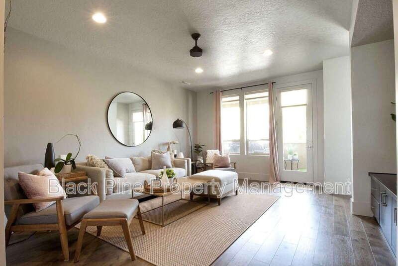 3755 E Parkcenter Blvd - Photo 4 of 15