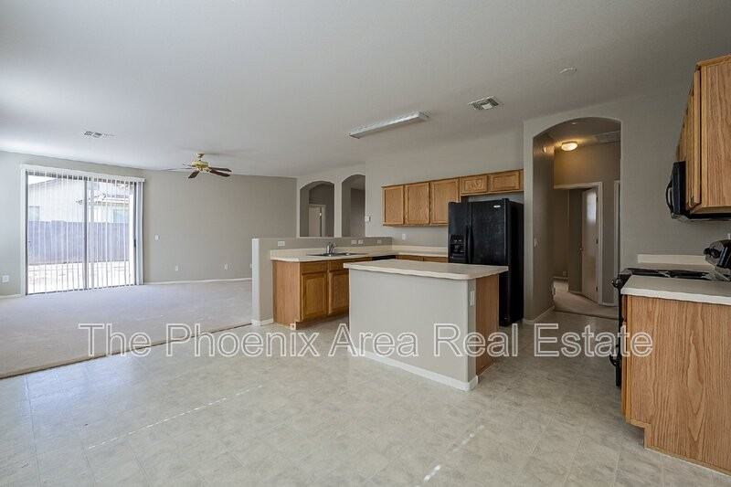 3103 W Dancer Ln - Photo 6 of 50