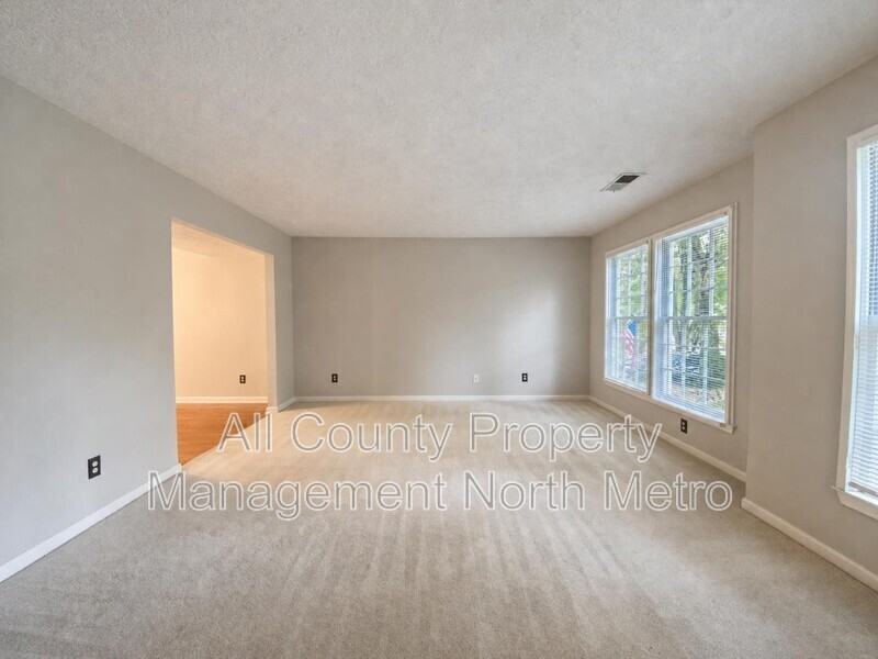 5400 Taylor Rd - Photo 3 of 16