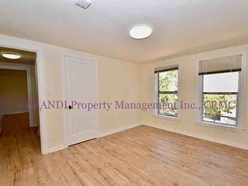 614 1/2 Spring St - Photo 7 of 14