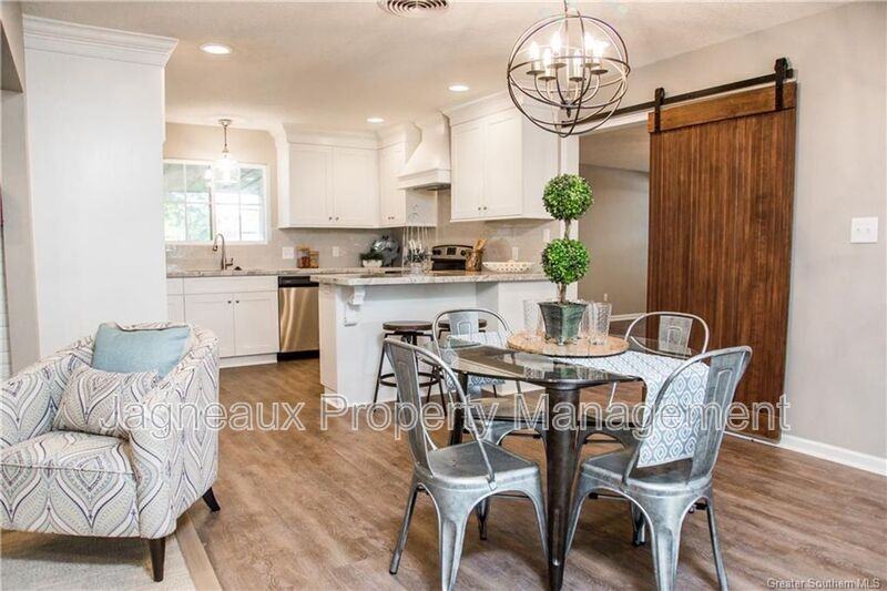 3613 Forest Dr - Photo 7 of 22