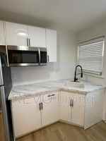 featured image of 19 Wellington St #D
