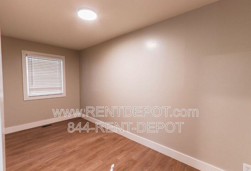 1330 Se 2nd St #215 - Photo 4 of 7