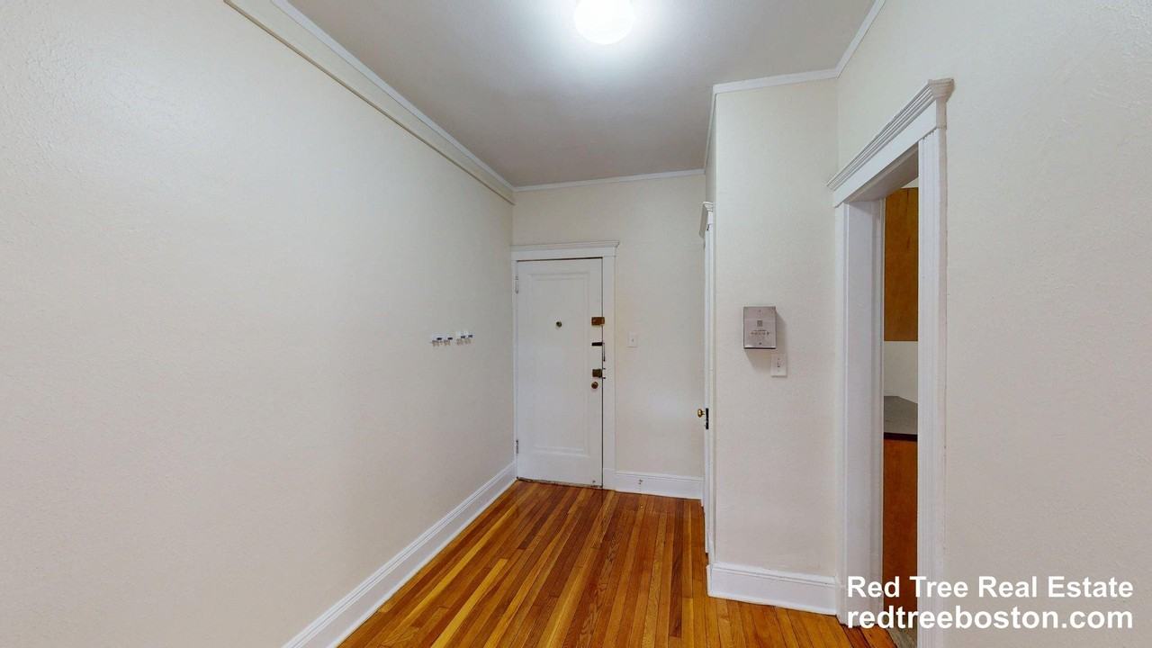 1810 Commonwealth Ave #12A - Photo 4 of 27