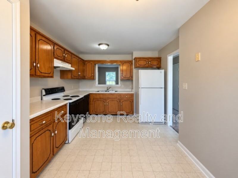 3255 Tower Dr #C - Photo 3 of 13