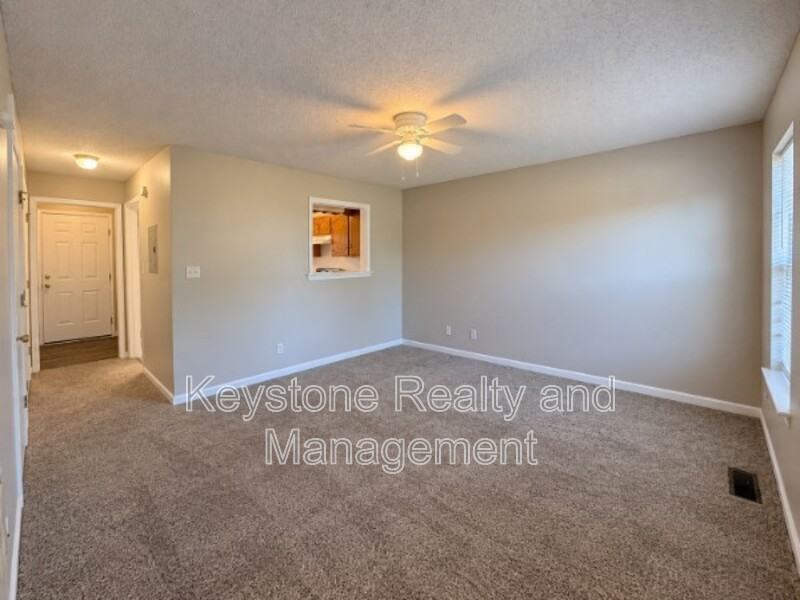 3255 Tower Dr #C - Photo 5 of 13