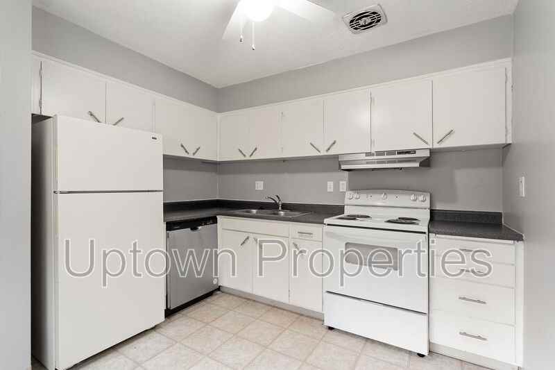 1515 Sw Custer Dr #B9 - Photo 6 of 14