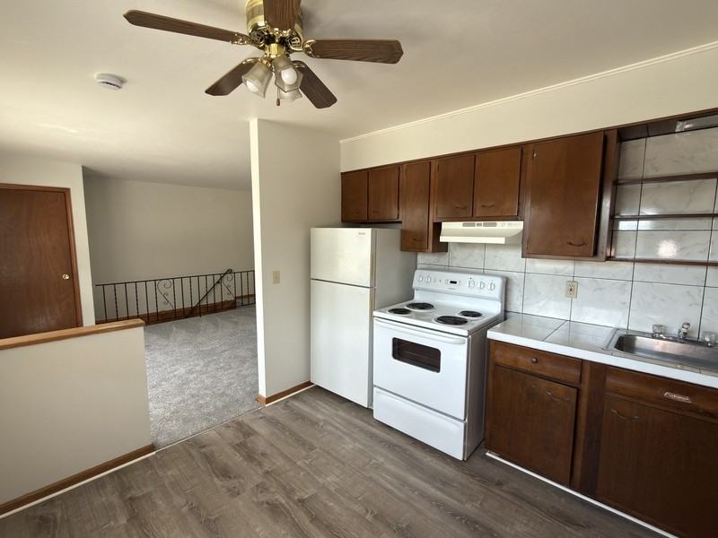25 Alexander Dr #36 - Photo 3 of 6