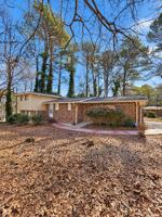 featured image of 2454 Warwick Cir Ne