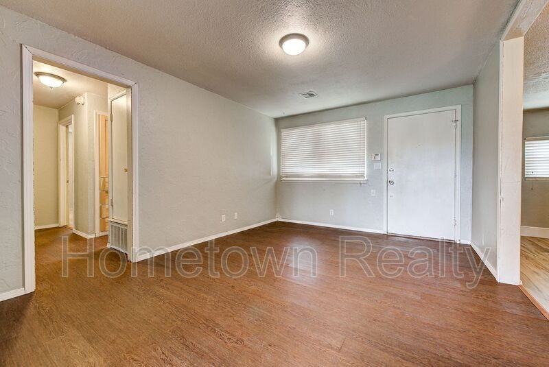 2817 Sw 82nd St - Photo 5 of 30