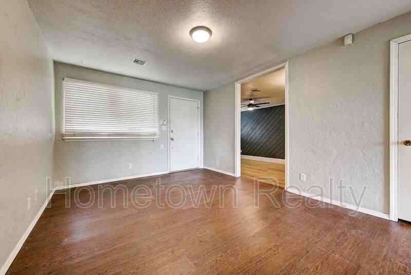 2817 Sw 82nd St - Photo 6 of 30