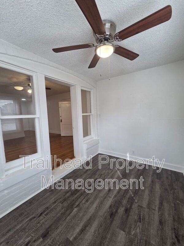 3433 Central St #303 - Photo 7 of 15