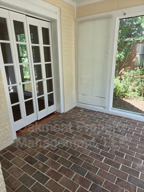 505 Pearl St - Photo 7 of 23