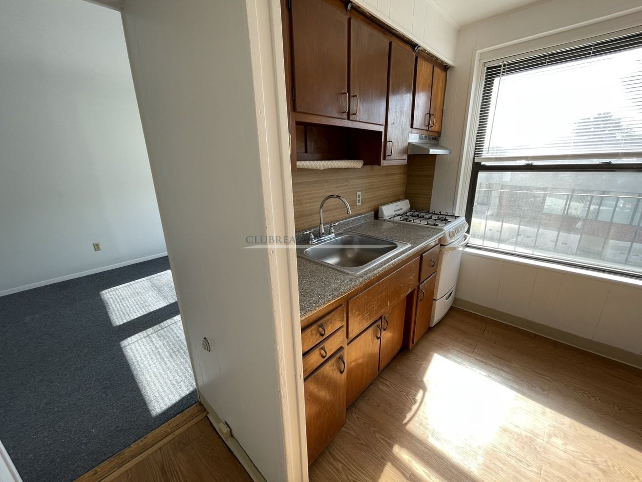 414 Market St #1 - Photo 2 of 8