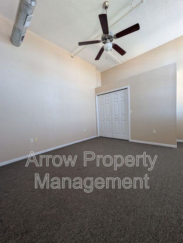 720 J St - Photo 6 of 11