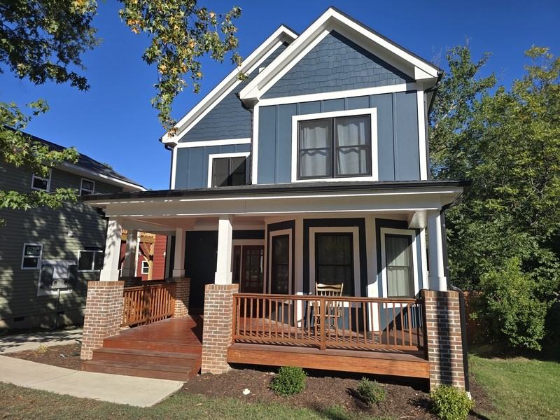 1306 Sedgefield St - Photo 2 of 50