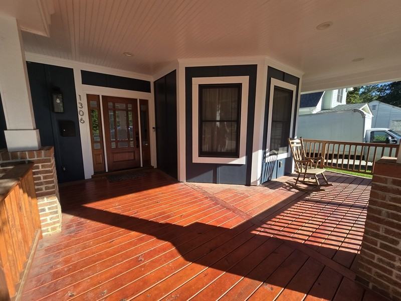 1306 Sedgefield St - Photo 5 of 50