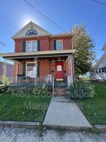 featured image of 136 W Walnut St